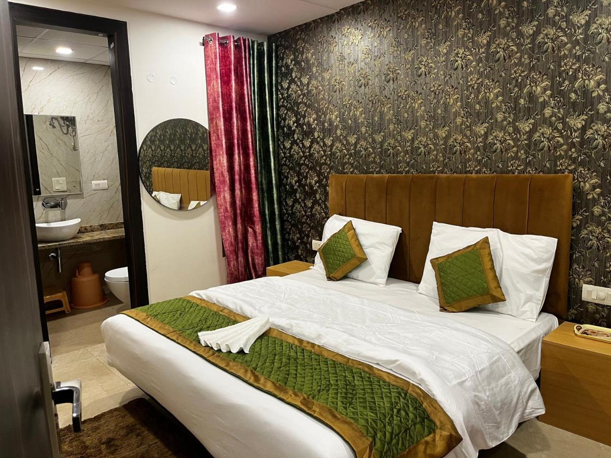 Roomquet Comfort Inn Allāhābād Junction Eksteriør billede